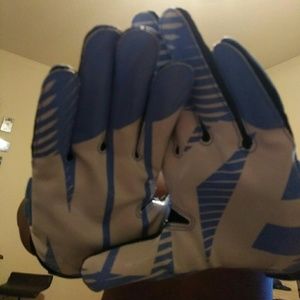 3 pair of Nike Receiver football gloves